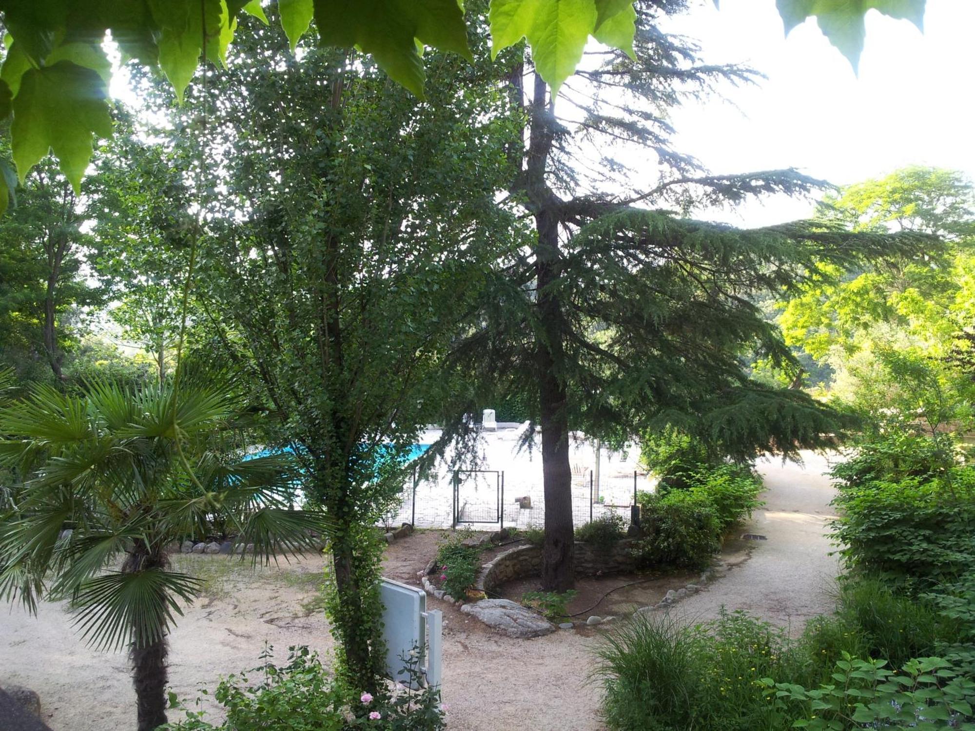 Apart'Hotel Les 4 Sources Corbes Exterior photo