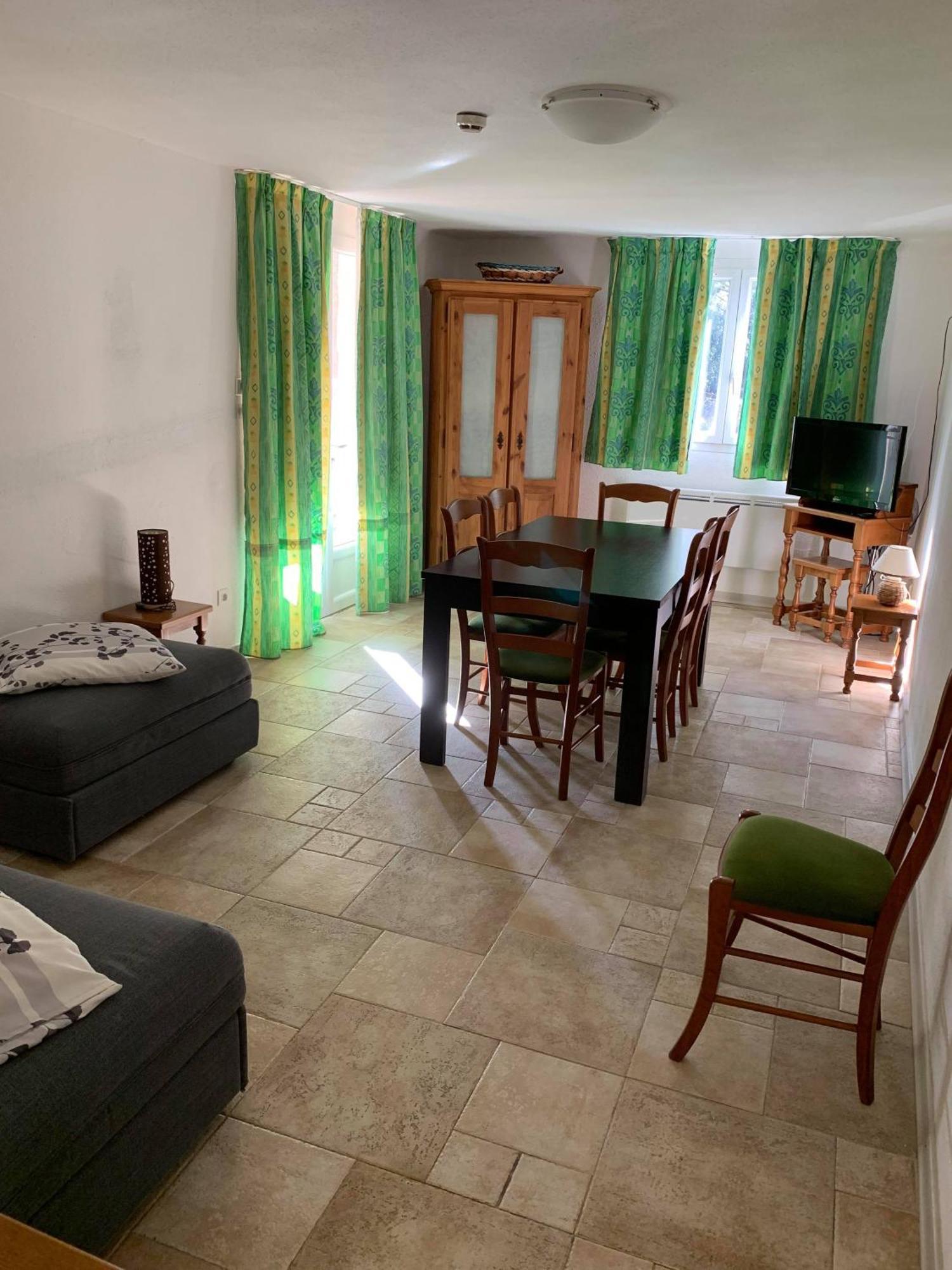 Apart'Hotel Les 4 Sources Corbes Exterior photo